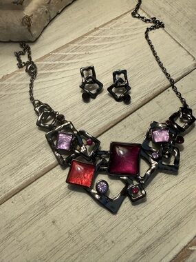 Statement Geometric Necklace and Earring Set in Red and Purple - new without tag